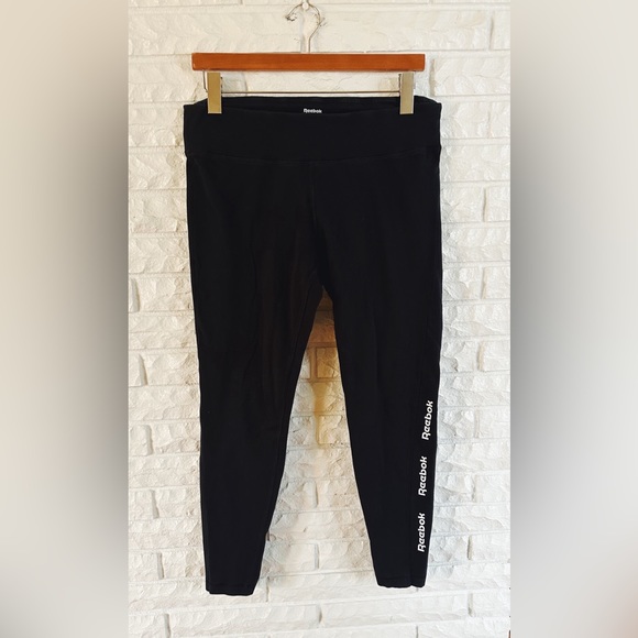 Reebok Black Leggings - Picture 1 of 3